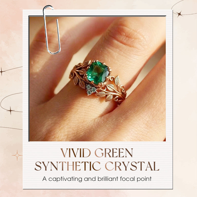 ✨💖Green Synthetic Crystal Ring with Intricate Leaf💍