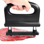 🎉 Meat Tenderizer with 48 Stainless Steel Blades – Tenderize in Seconds, Dishwasher-Safe & Safe Storage Cover Included! 🔪