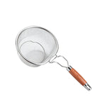 🔪🍳 Stainless Steel Sieve with Handle – Fine mesh, durable & easy-grip – Perfect for straining pasta, fruits & veggies 💧